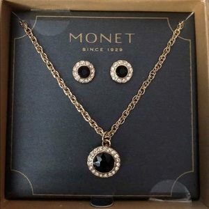 Costume Monet stone jewelry necklace set 25$